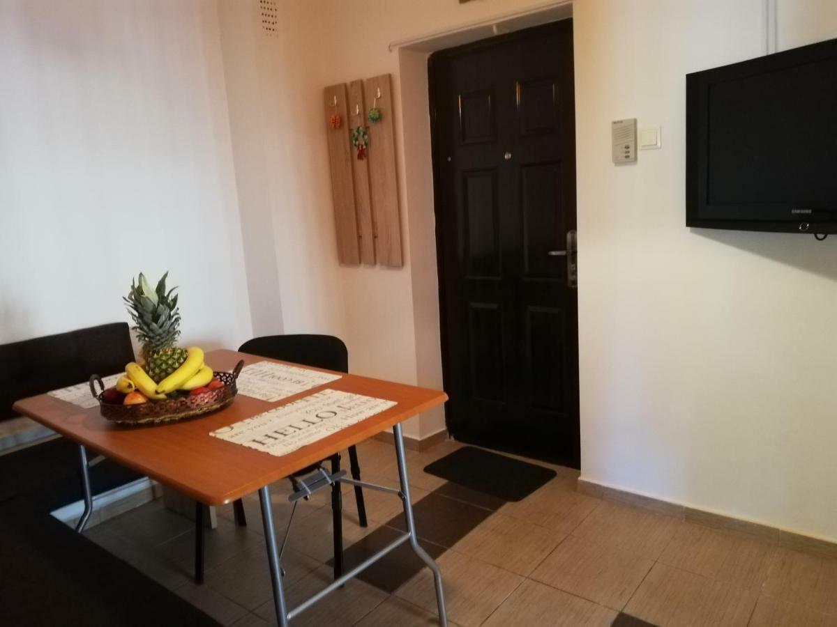 Central Appartment St'S Martin Church براشوف المظهر الخارجي الصورة