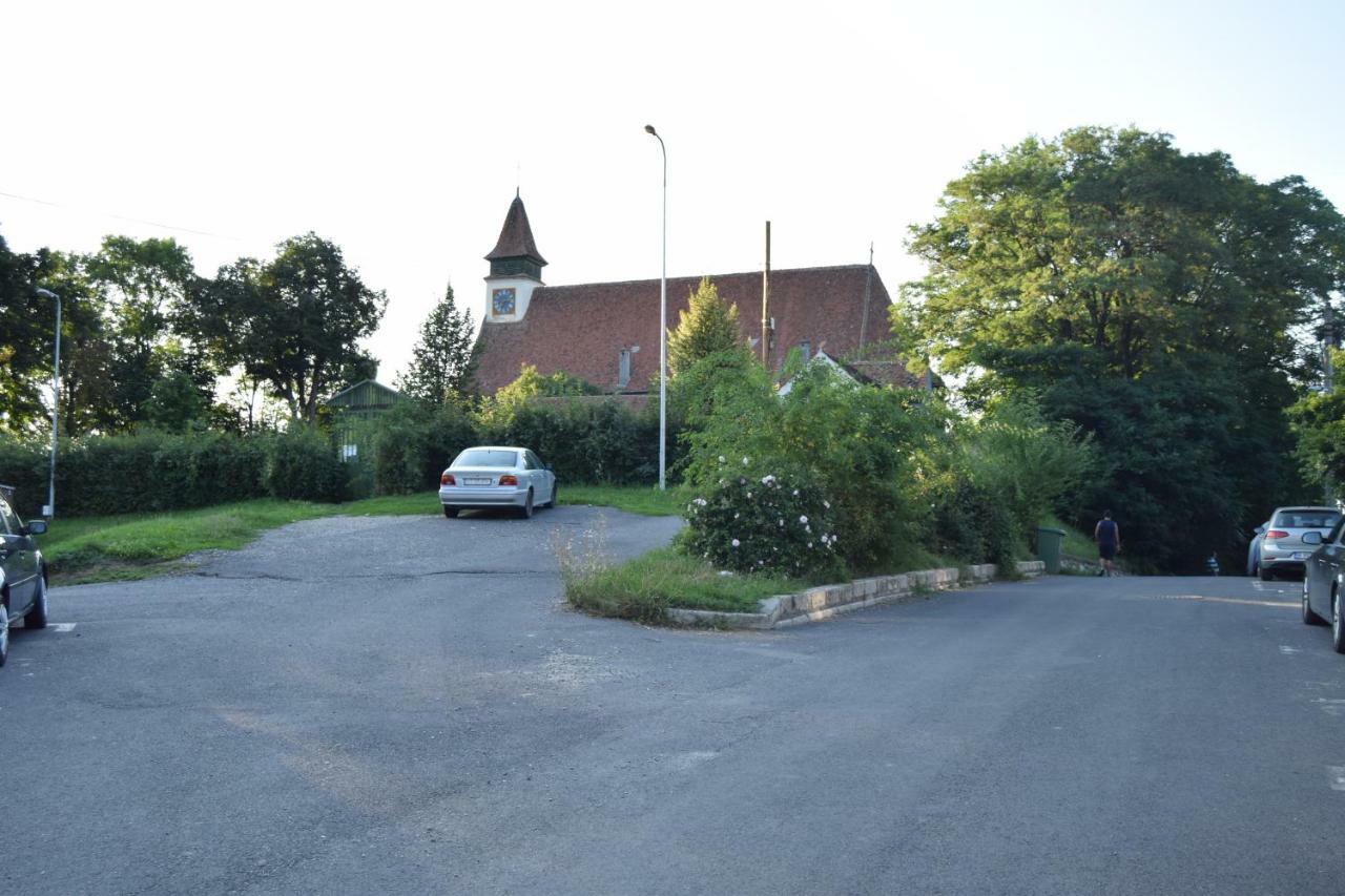 Central Appartment St'S Martin Church براشوف المظهر الخارجي الصورة