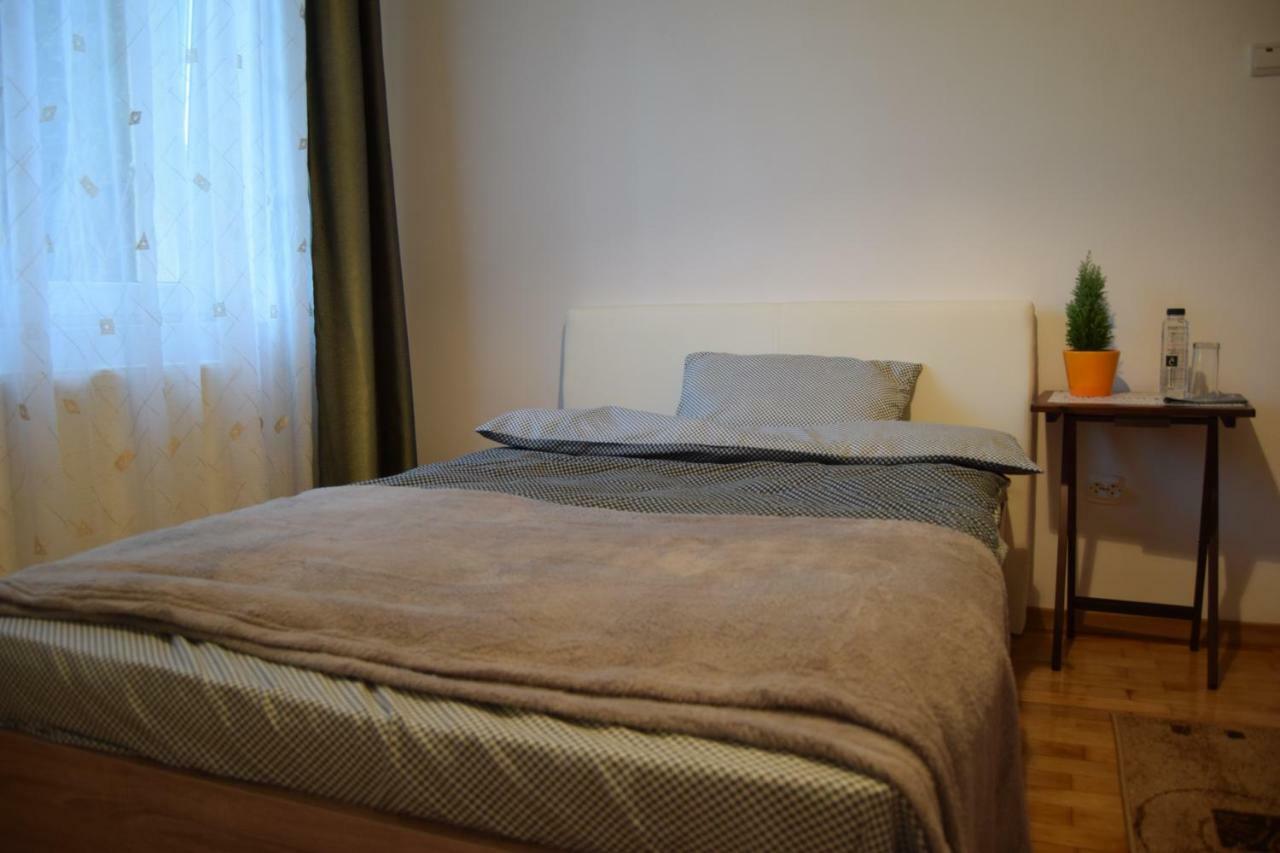 Central Appartment St'S Martin Church براشوف المظهر الخارجي الصورة